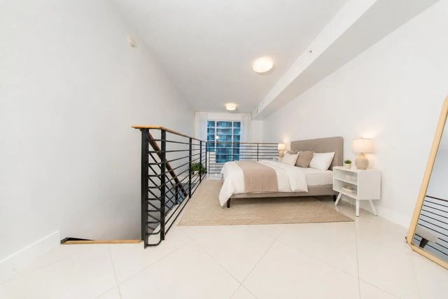 4 of 23 - 60 Sw 13th Street #1418, Miami, FL