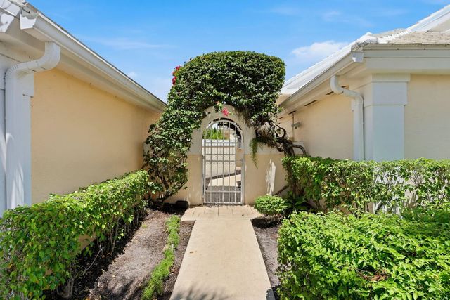 2 of 42 - 944 Dickens Place, West Palm Beach, FL