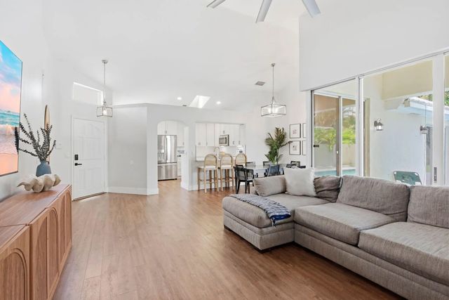 5 of 42 - 944 Dickens Place, West Palm Beach, FL