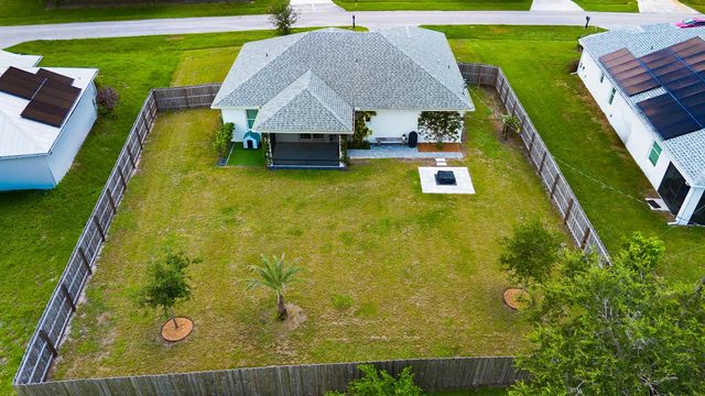 3 of 32 - 275 Sw Elderberry Drive, Port St. Lucie, FL