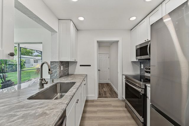 1190 Nw 90th Avenue, Plantation