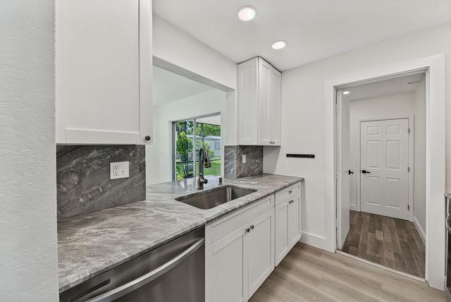 3 of 38 - 1190 Nw 90th Avenue, Plantation, FL
