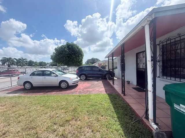 2 of 21 - 3190 Nw 97th Street, Miami, FL