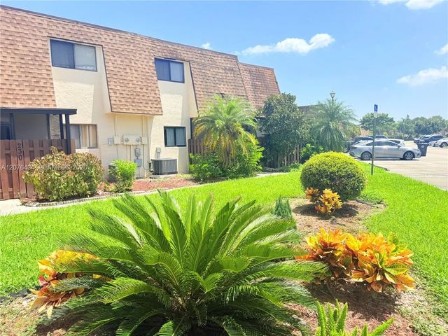 229 San Remo Boulevard, North Lauderdale