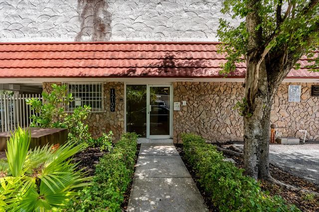 3 of 30 - 12105 Ne 11th Place #103, North Miami, FL