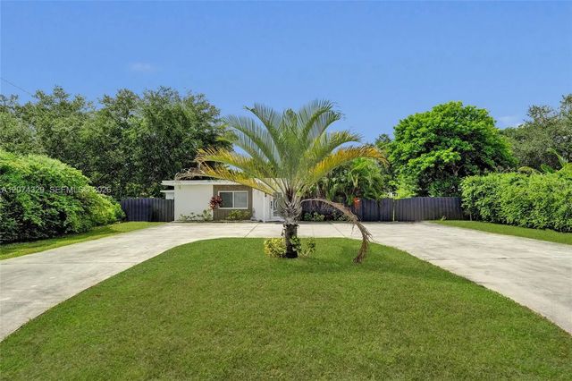 4 of 46 - 6104 Sw 33rd Street, Miramar, FL