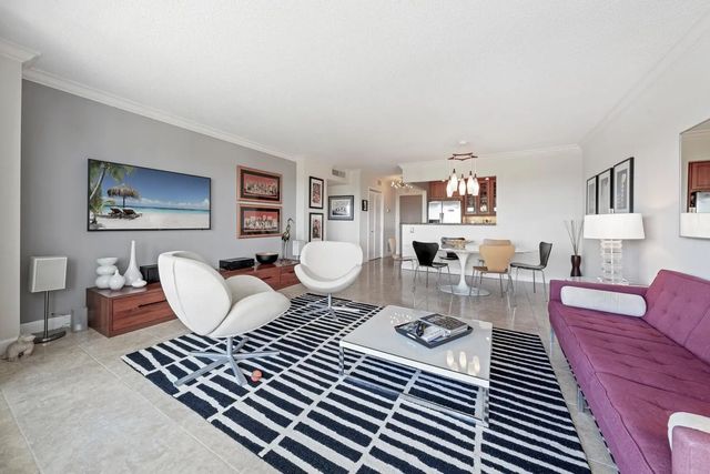 4 of 40 - 340 Sunset Drive #806, Fort Lauderdale, FL