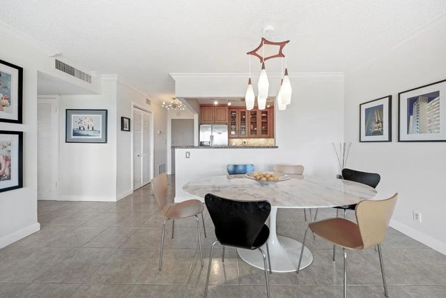 5 of 40 - 340 Sunset Drive #806, Fort Lauderdale, FL