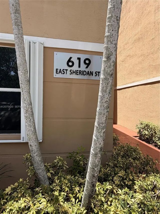 2 of 24 - 619 E Sheridan Street #105, Dania Beach, FL