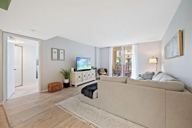 4 of 53 - 520 Se 5th Avenue #2202, Fort Lauderdale, FL