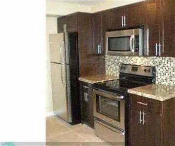 2705 Nw 73rd Avenue, Sunrise