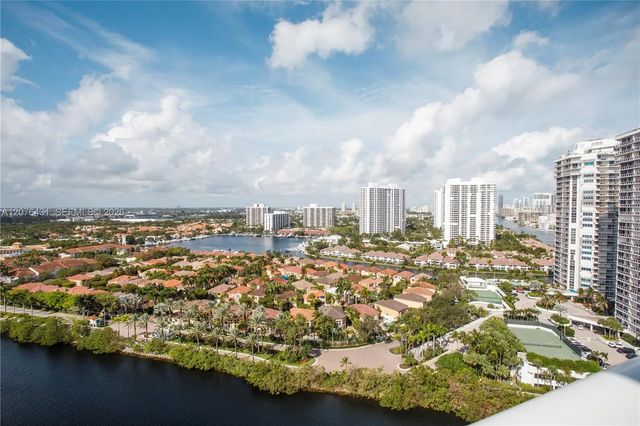 20505 E Country Club Drive #ph-39, Aventura