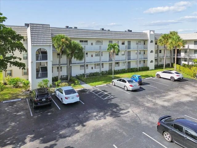 3 of 25 - 8510 Sunrise Lakes Boulevard #301, Sunrise, FL