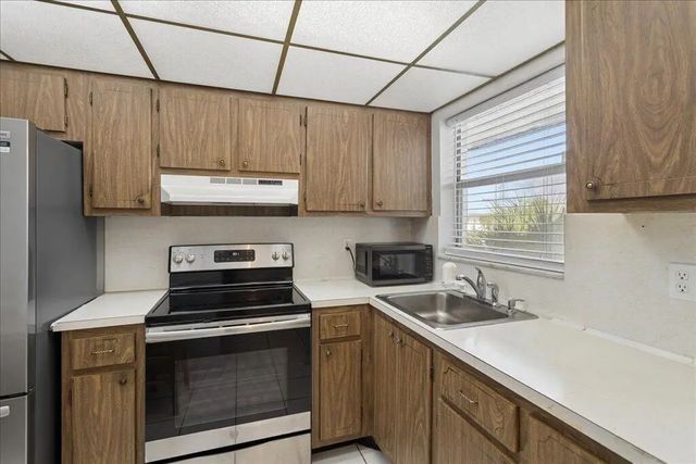 4 of 25 - 8510 Sunrise Lakes Boulevard #301, Sunrise, FL