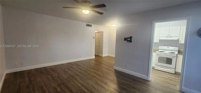 5 of 18 - 1555 N 12th Court #8b, Hollywood, FL