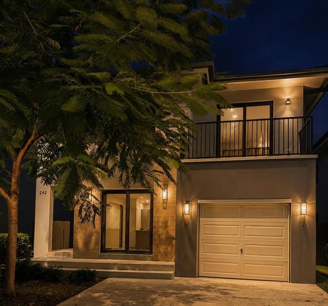 2 of 22 - 242 Nw 11th Court, Florida City, FL