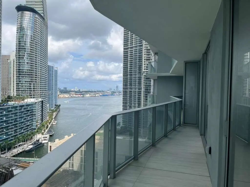 77 Se 5th Street #2206, Miami
