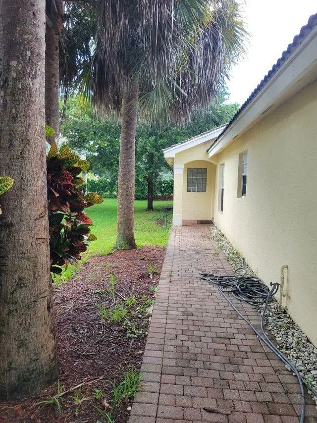 2 of 16 - 638 Peppergrass Run, Royal Palm Beach, FL