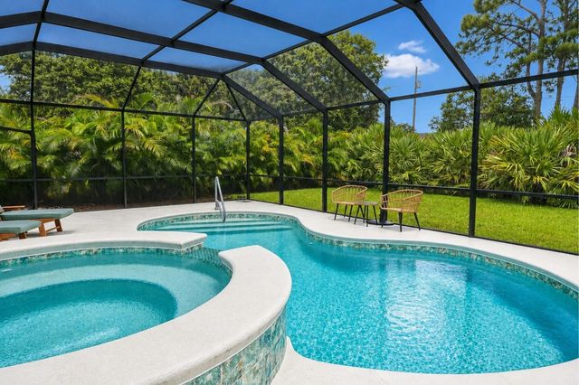 415 Se Calmoso Drive, Port St. Lucie