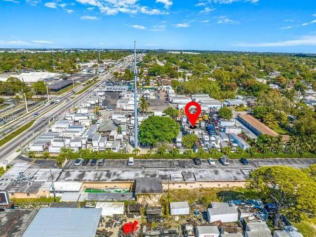 3 of 12 - 8975 Nw 27th Avenue, Miami, FL