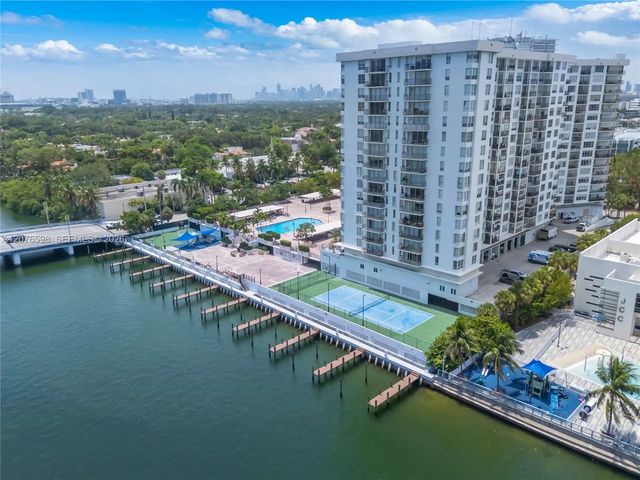 4101 Pine Tree Drive #1105, Miami Beach