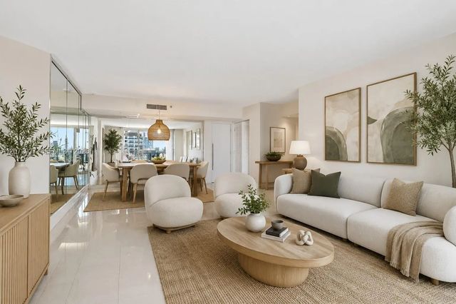 19101 Ne 36th Court #1602, Aventura