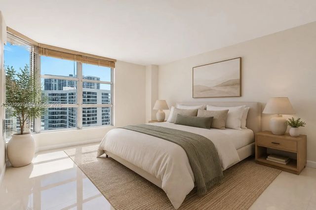 5 of 36 - 19101 Ne 36th Court #1602, Aventura, FL
