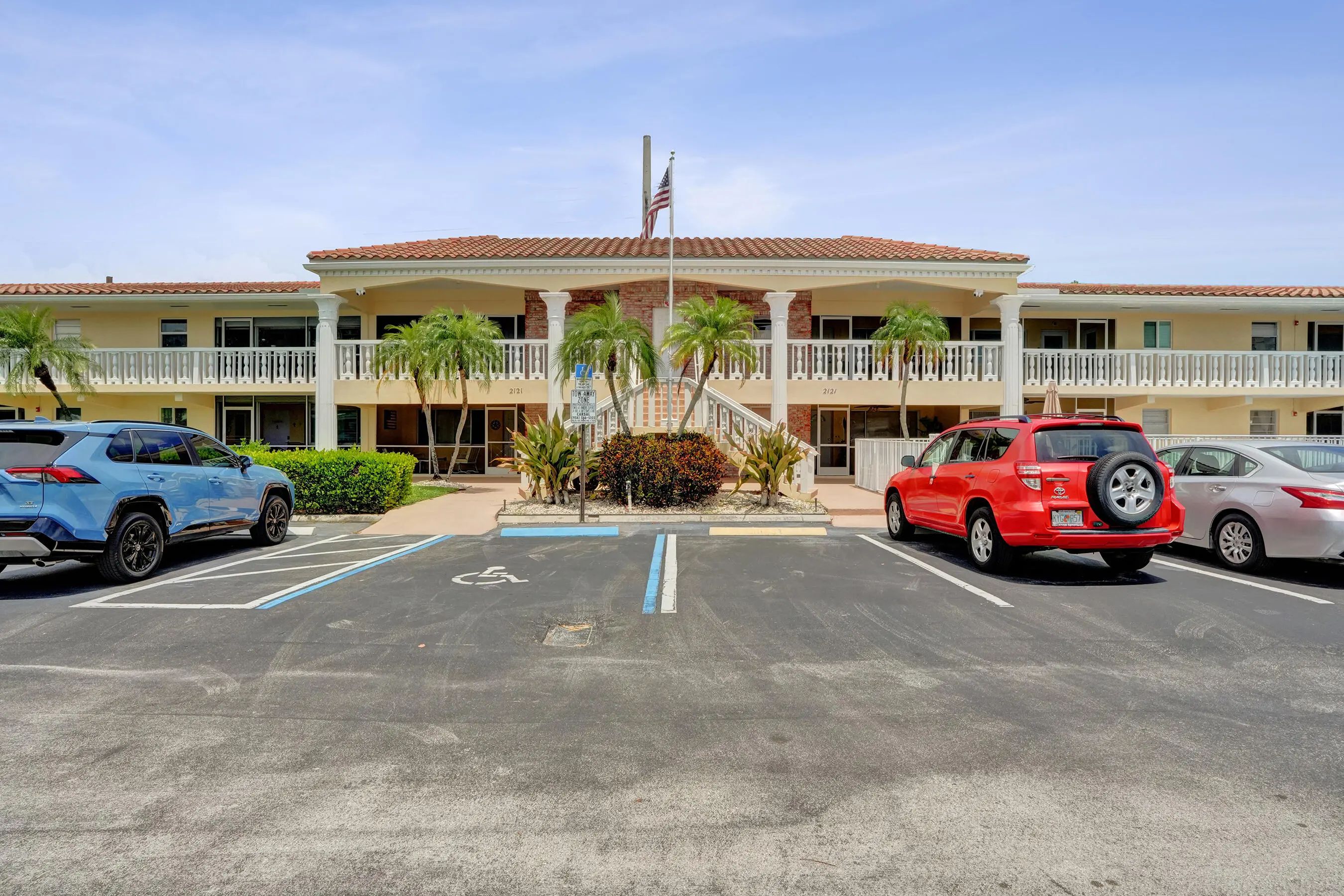 2121 Ne 68th Street #202, Fort Lauderdale