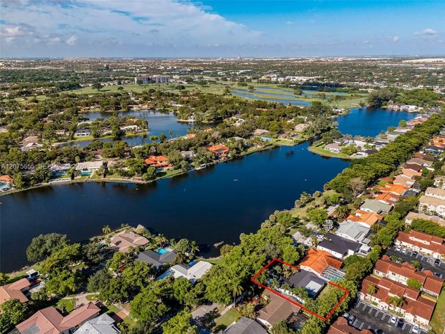 6931 Loch Ness Drive, Miami Lakes