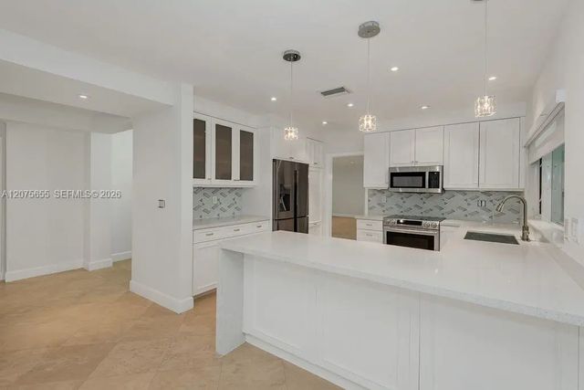 5 of 25 - 6931 Loch Ness Drive, Miami Lakes, FL