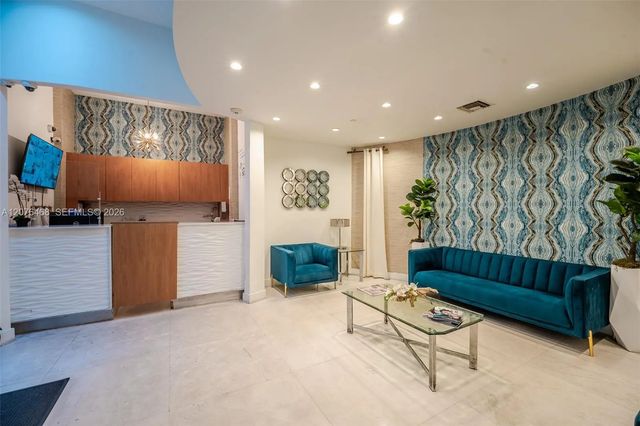5 of 27 - 1060 Ocean Drive #d206, Miami Beach, FL