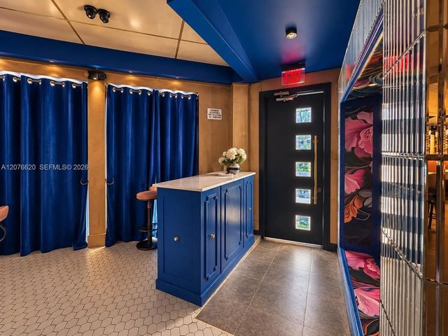 5 of 11 - 1900 Harrison Street, Hollywood, FL