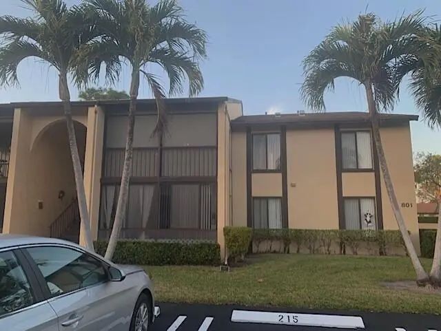 801 Sky Pine Way #d2, Greenacres