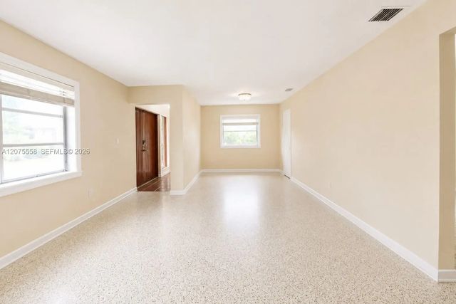 5 of 23 - 3115 Village Green Drive, Miami, FL