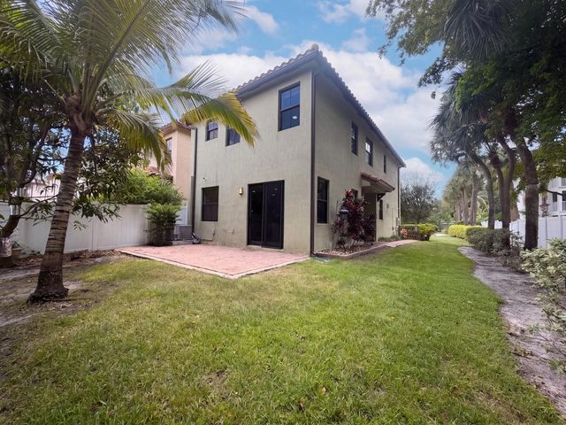5 of 28 - 4967 Nw 59th Street, Tamarac, FL