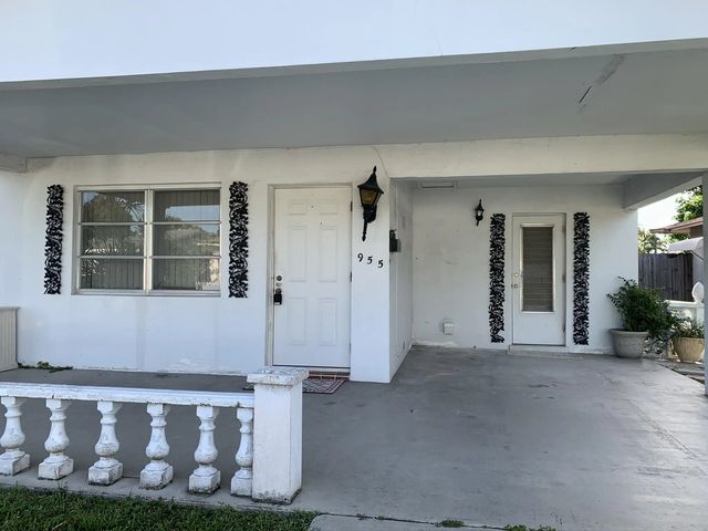 2 of 31 - 955 Nw 69th Avenue, Margate, FL