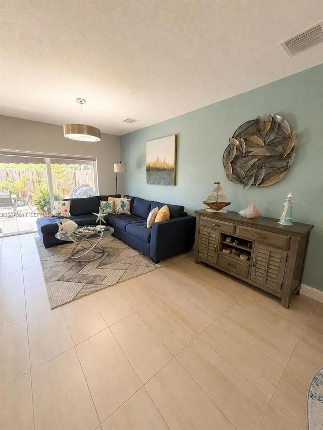5 of 35 - 1222 Nw 3rd Lane, Florida City, FL