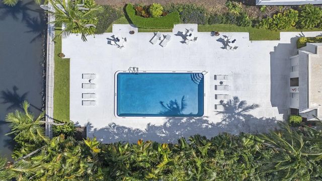 2 of 40 - 2860 S Ocean Boulevard #302, Palm Beach, FL