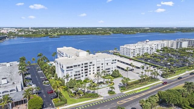 5 of 40 - 2860 S Ocean Boulevard #302, Palm Beach, FL