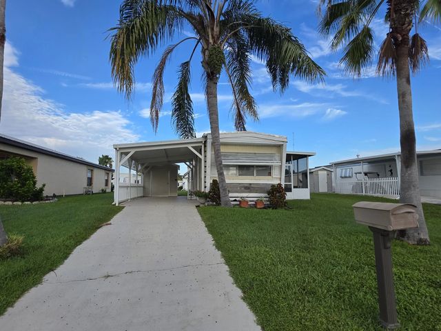 15 Grande Vista Way, Port St. Lucie