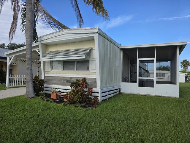 2 of 19 - 15 Grande Vista Way, Port St. Lucie, FL