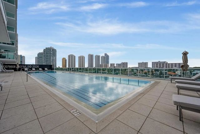 5 of 15 - 400 Sunny Isles Boulevard #908, Sunny Isles Beach, FL