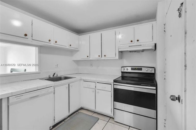 9001 Sw 77th Avenue #c402, Miami