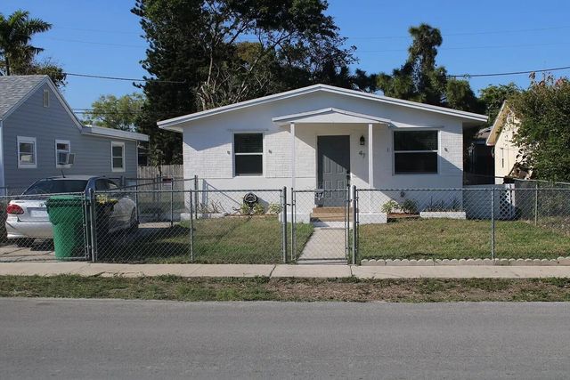 2 of 18 - 47 Se 12th Street, Dania Beach, FL