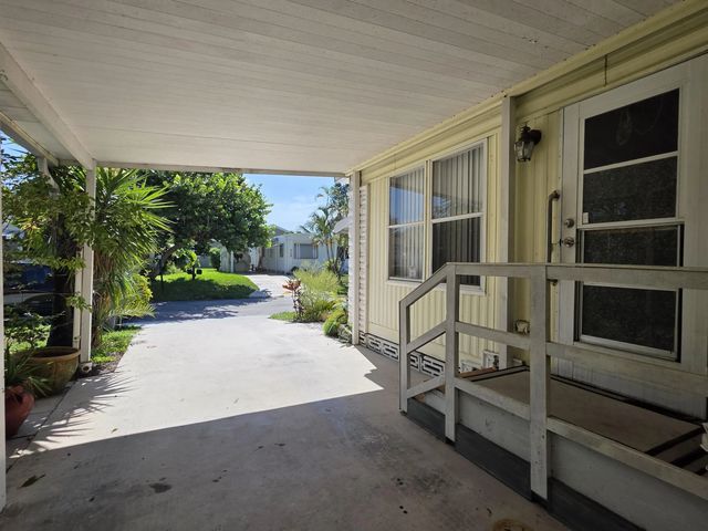 2 of 16 - 6125 N Guava Lane, Atlantis, FL