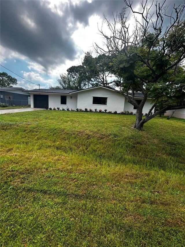 5701 Myrtle Drive, Fort Pierce