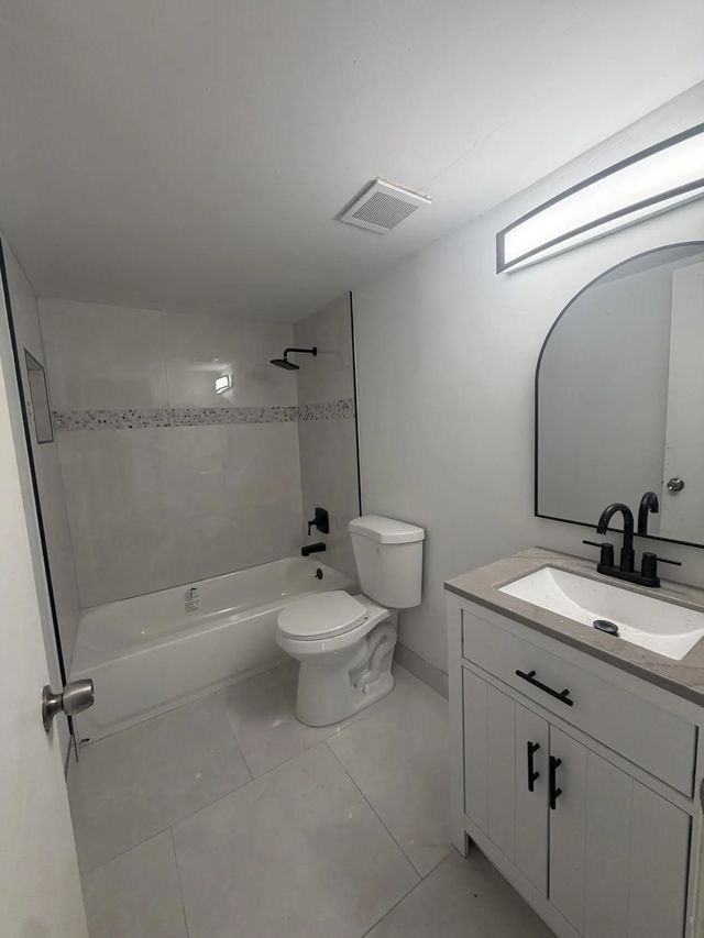 2 of 14 - 1303 Nw 8th Avenue, Fort Lauderdale, FL