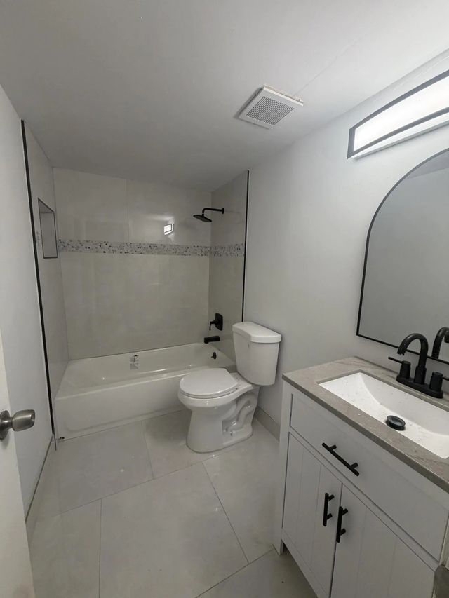 4 of 14 - 1303 Nw 8th Avenue, Fort Lauderdale, FL