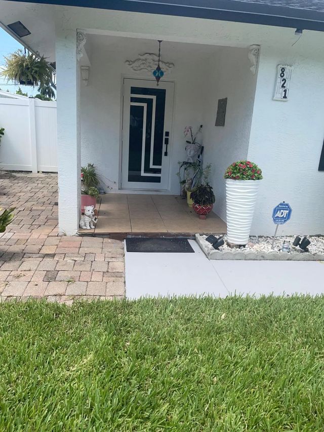 4 of 38 - 821 Hampton Road, West Palm Beach, FL