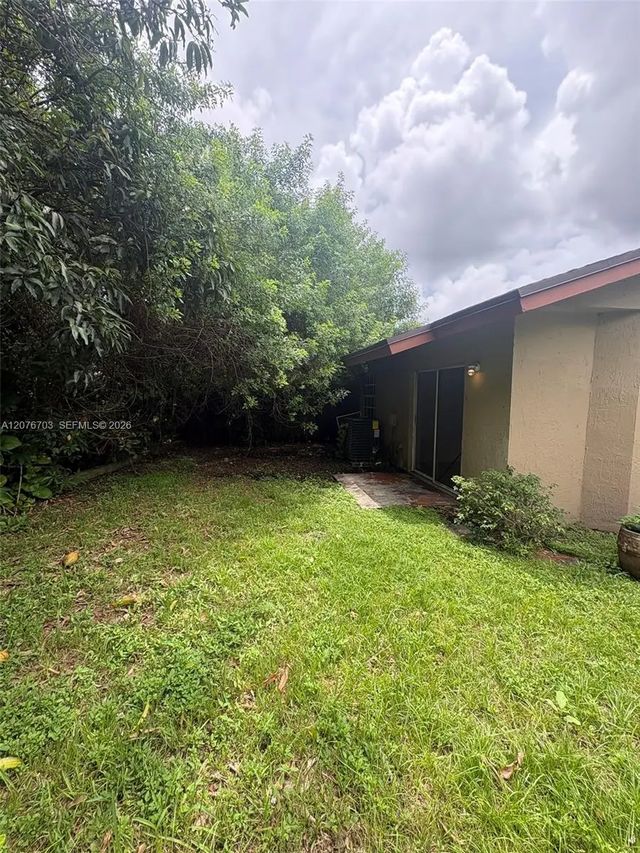 5 of 23 - 14801-03 Ne 7th Avenue, Miami, FL